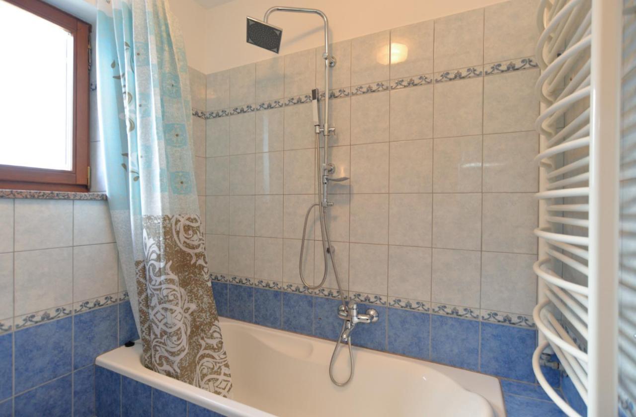 Apartments Elvis 1299 Врсар Экстерьер фото