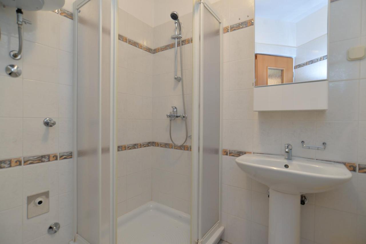 Apartments Elvis 1299 Врсар Экстерьер фото